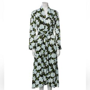 Off-White Floral Robe💎